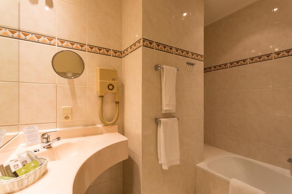 Ambassador Hotel Bosten Eupen Buitenkant foto